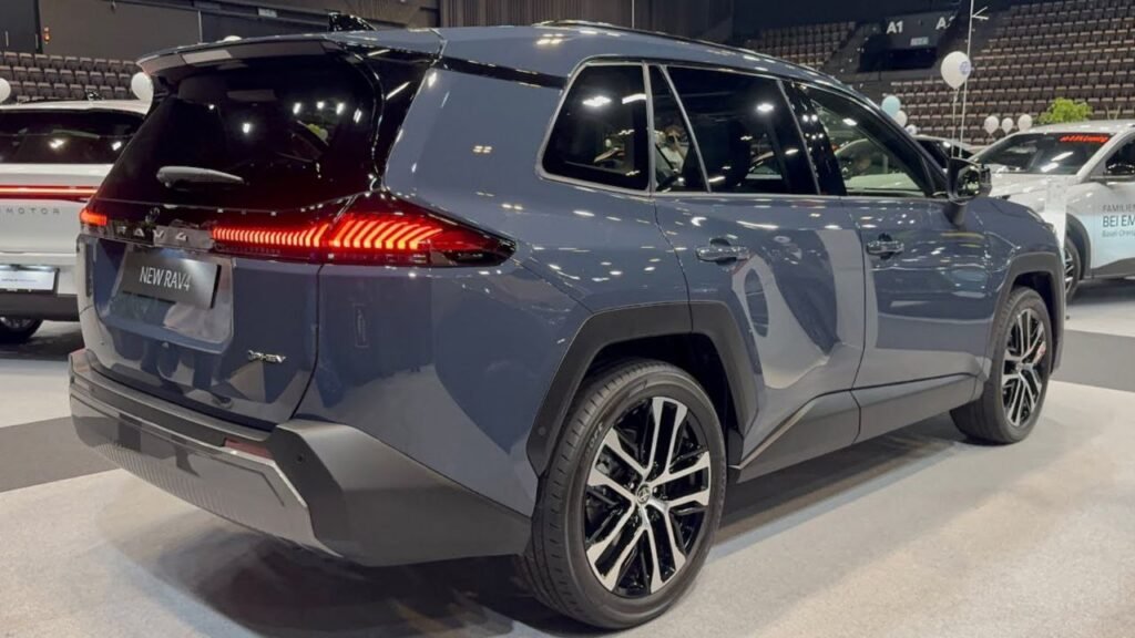 Toyota RAV 2025